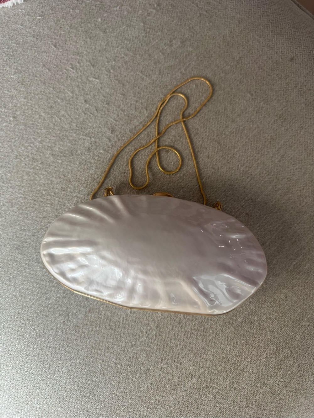 Zara white/gold pearl clutch
